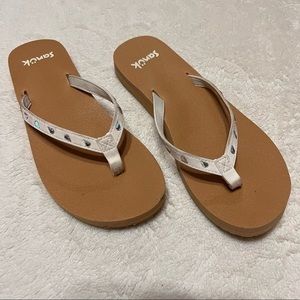 SANUK Women's YOGA JOY Bling Flip Flops 6